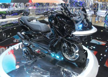Yamaha XMAX Super Black Sport Muscle: ความโฉบเฉี่ยวที่เหนือระดับ ดุดันทุกองศา