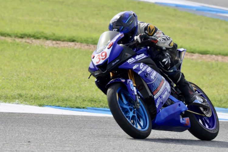 เปิดเกมมัน ! ยามาฮ่า โมโต ชาเลนจ์ สนามแรก ลุยแทร็กช้าง เซอร์กิต  3 เทคนิค อีเทค – มีนโปรฯ – ฐานเทคโนฯ ครองกริดสตาร์ตแถวหน้า