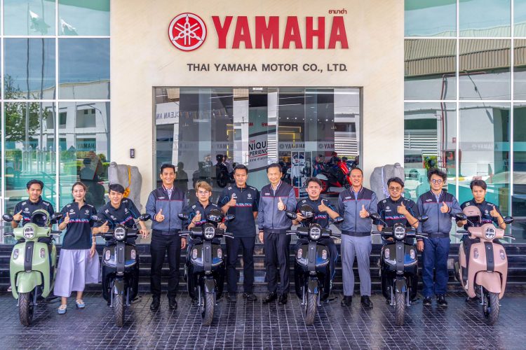 ยามาฮ่าเสริมแกร่งนักกีฬาอีสปอร์ตปราสาทสายฟ้าต่อเนื่อง มอบรถ FAZZIO จำนวน 10 คัน