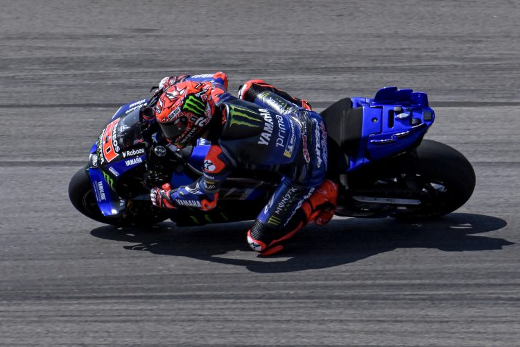 “กวาร์ตาราโร” เค้นฟอร์มโหด ! รั้งจ่าฝูงวันแรก โมโตจีพี สนาม 10 แอสเซ่น