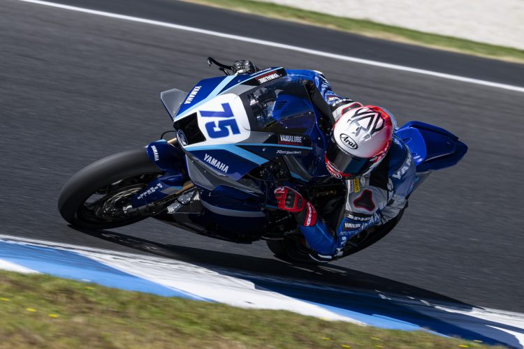 R9 เหนือชั้น ! กวาดอันดับ 1–2 เวิลด์ ซูเปอร์สปอร์ต “ซูเปอร์แมน” อัลเบิร์ต อาเรนาส ปลดล็อกชัยชนะเรซ 2 ฟิลลิปไอส์แลนด์